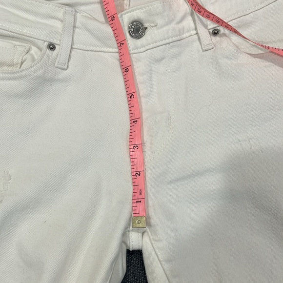 Women’s Levi’s skinny 711 - Picture 8 of 9